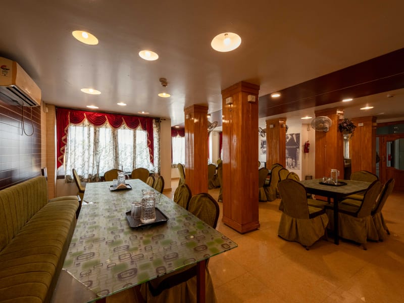 Dining area at the Da Bay Inn Restaurant, Port Blair