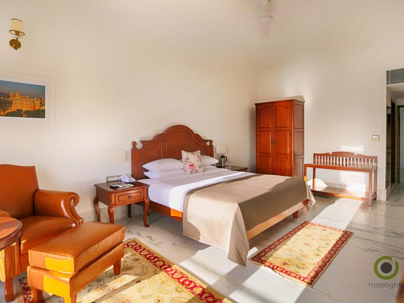 Room at Fateh Niwas