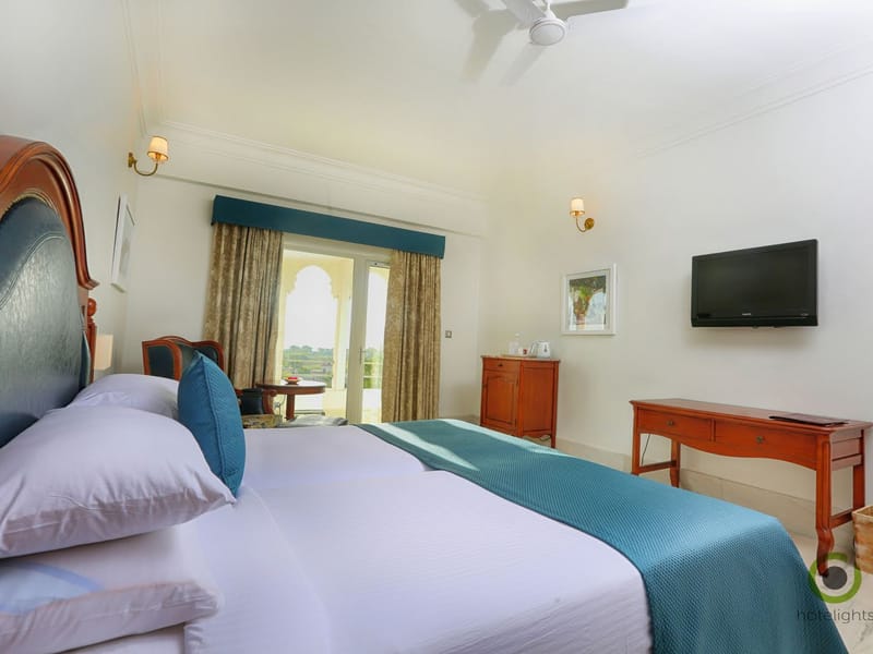Room at Fateh Niwas