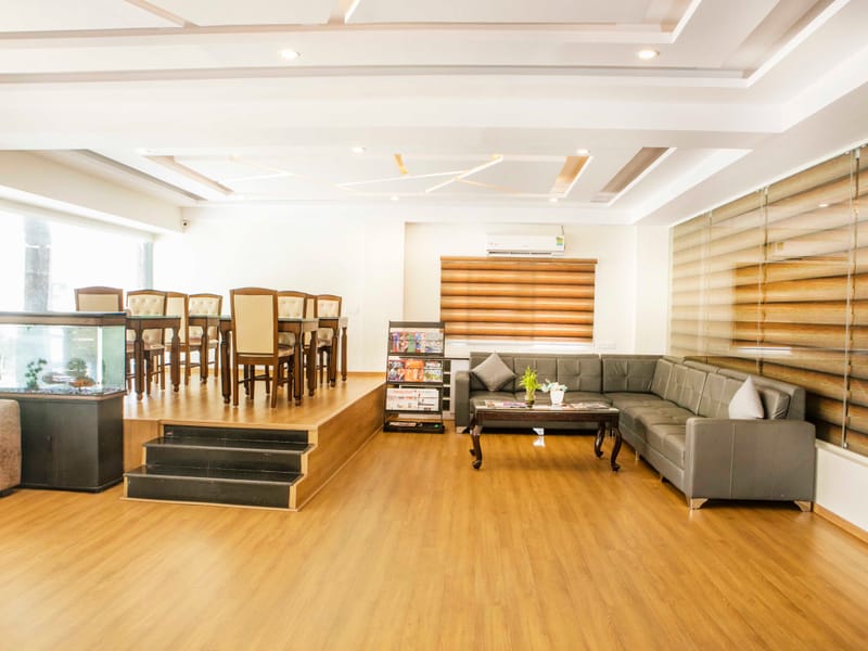 The lobby lounge