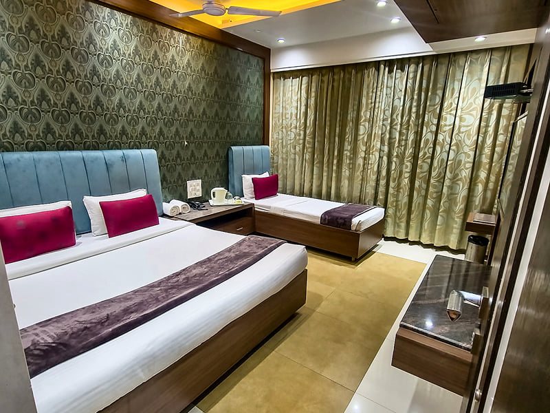 Privilege Triple Club Room seen from the entrance