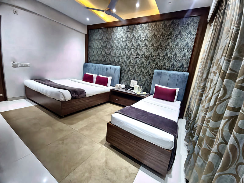 Privilege Triple Club Room