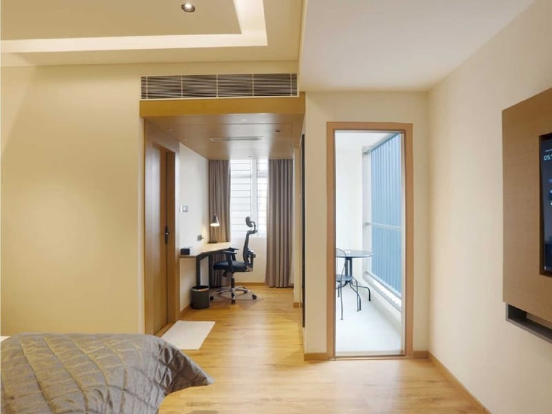 Suite sitting area