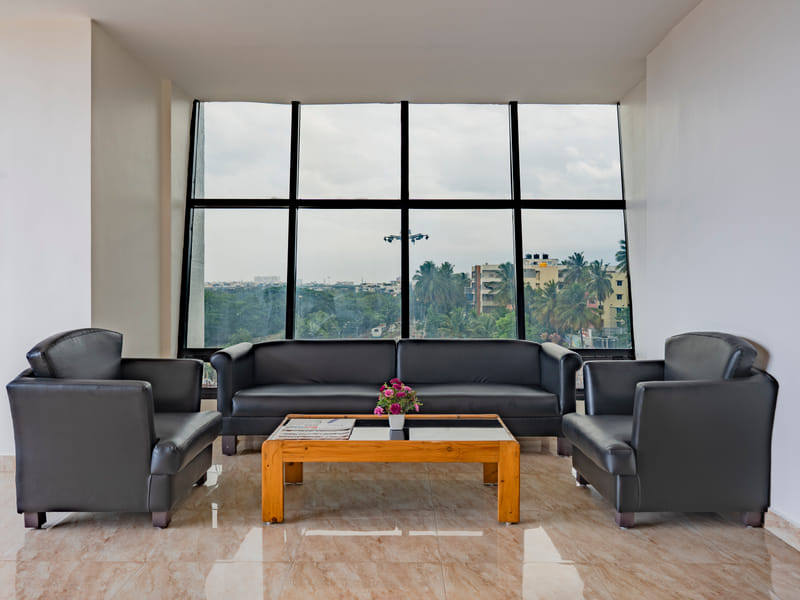 Floor lobby, second view