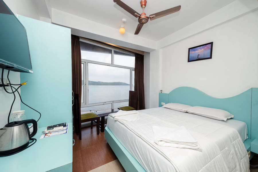 Sea-facing Junior Room at Da Bay Inn, Port Blair