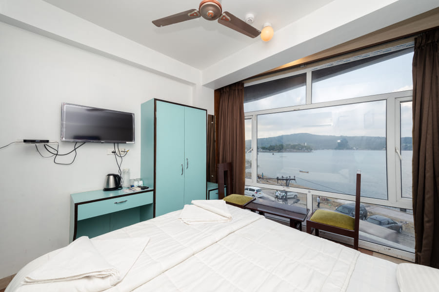 Sea-facing Junior Room at Da Bay Inn, Port Blair
