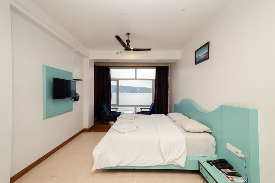 Sea-facing Senior Room at Da Bay Inn, Port Blair