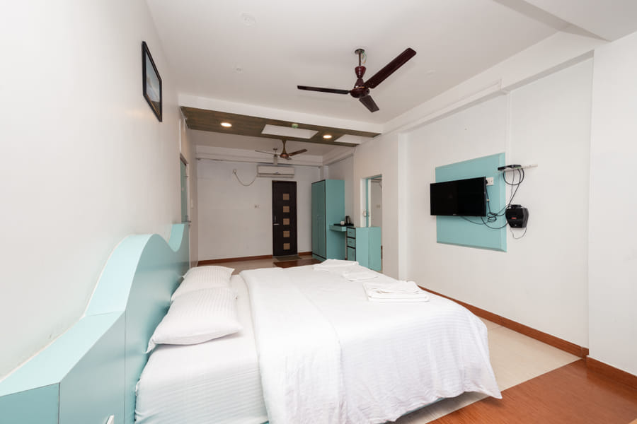 Sea-facing Senior Room at Da Bay Inn, Port Blair