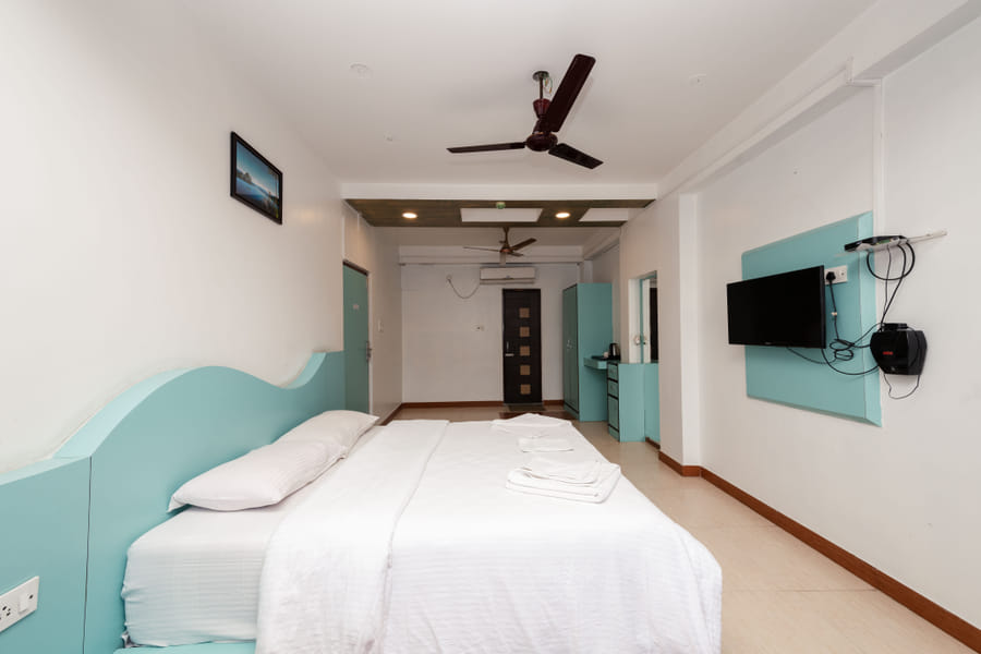 Sea-facing Senior Room at Da Bay Inn, Port Blair