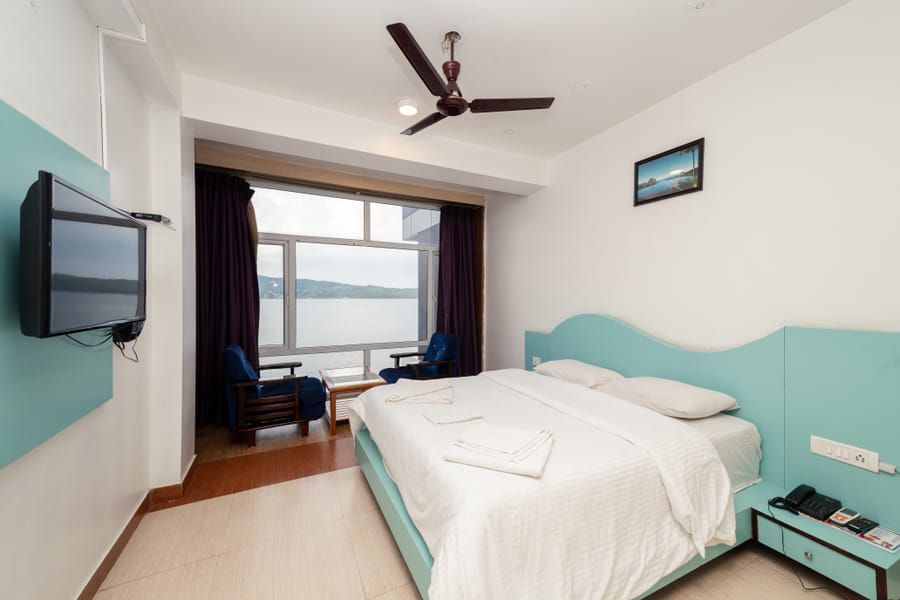 Sea-facing Senior Room at Da Bay Inn, Port Blair