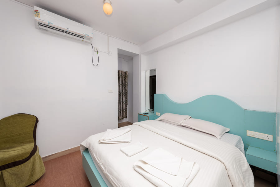Honeymoon Suite at Da Bay Inn, Port Blair
