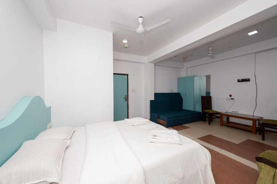 Honeymoon Suite at Da Bay Inn, Port Blair