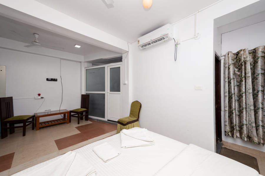 Honeymoon Suite at Da Bay Inn, Port Blair