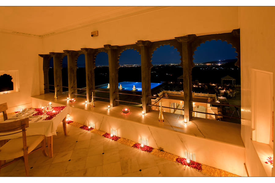 Private dining at Suraj Gokhda, Fateh Garh
