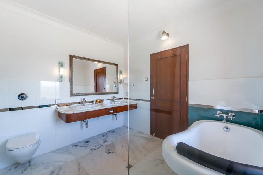 Heritage Chamber bathroom at Fateh Garh