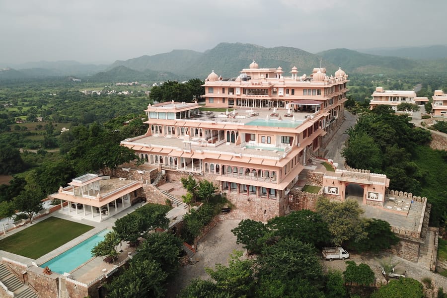 Fateh Garh grounds and Aravalli views