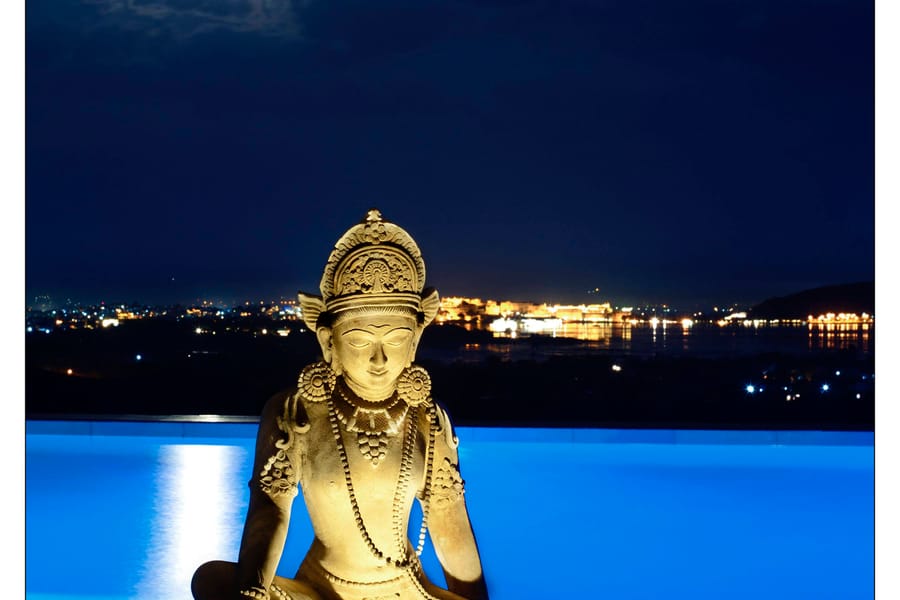 Infinity pool at Fateh Garh