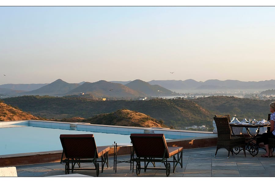 Infinity Pool Baradari Restaurant at Fateh Garh