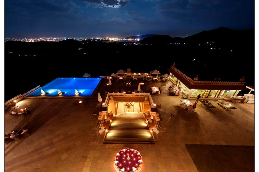 Infinity Pool Baradari Restaurant at Fateh Garh