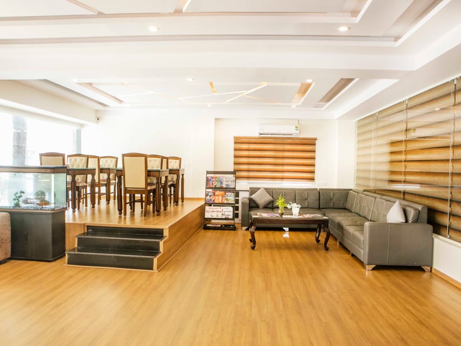 The lobby lounge