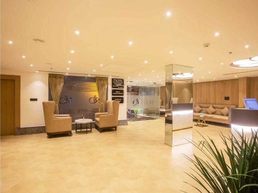 Lobby lounge
