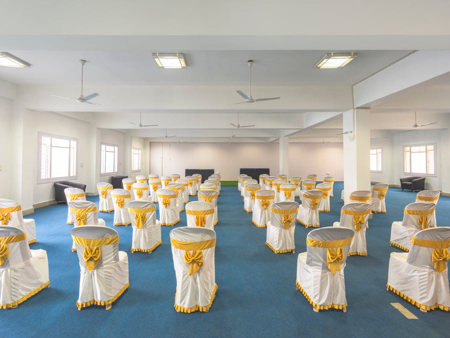 The 200-guest banquet hall with presentation screens