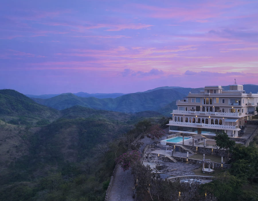 Fateh Safari Suites facade in Kumbhalgarh