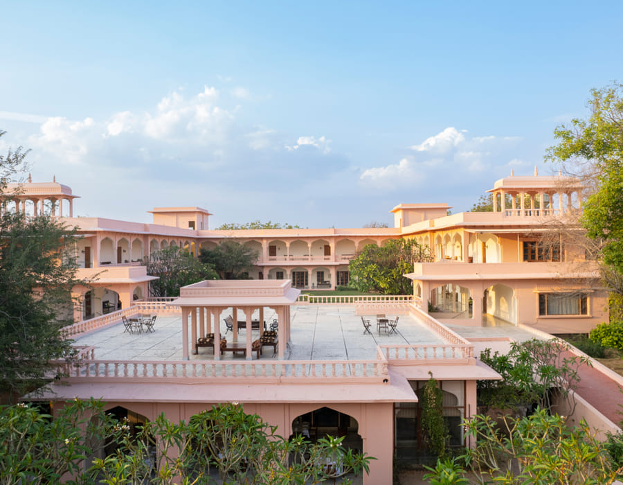 Hotel Dev Vilas exterior