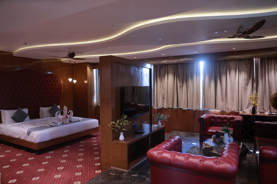 Sky Suite bedroom at Skyline by Miraya, Indore