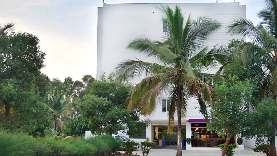 Purple Cloud Hotel Best Bangalore Aiport Hotel Lobby and Facade 1