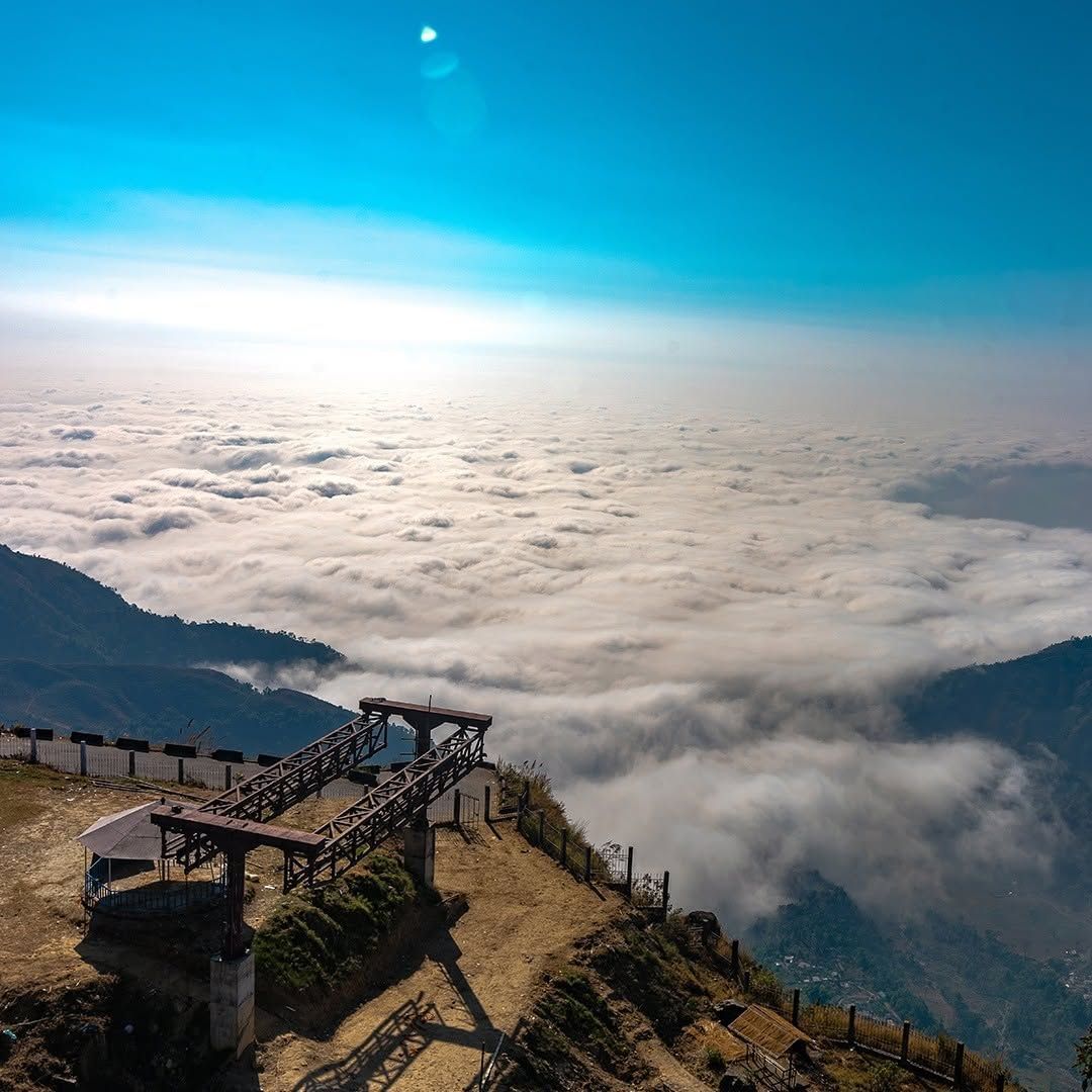 The ocean of clouds from Rock Garden, Kurseong. #darjeeling #darjeelingtips #igkolkata #landscap