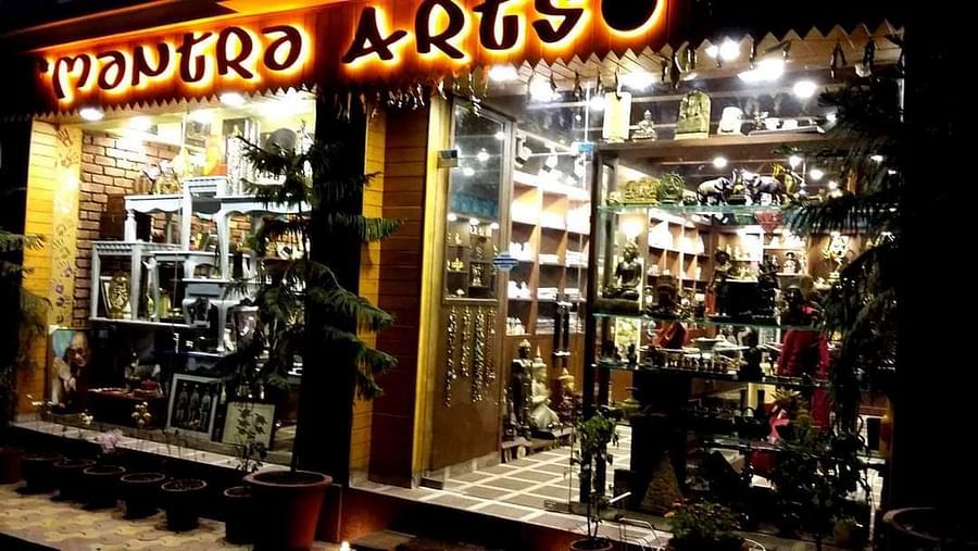 Mantra Art Shop at hotel mount view 5