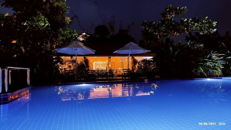 swimming pool - Mayfair On Sea, Morjim, Goa 