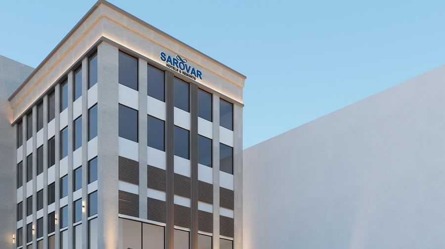 The front entrance and exterior of Riviera Sarovar Portico, Pathankot.