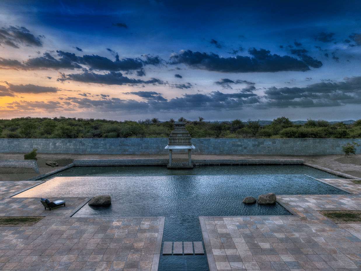20 Pool Sunset rhtxn6