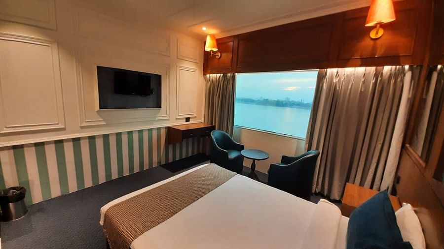 interior of one of our rooms 983