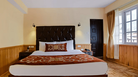 DELUXE ROOM KHANGRI KARPO (2)