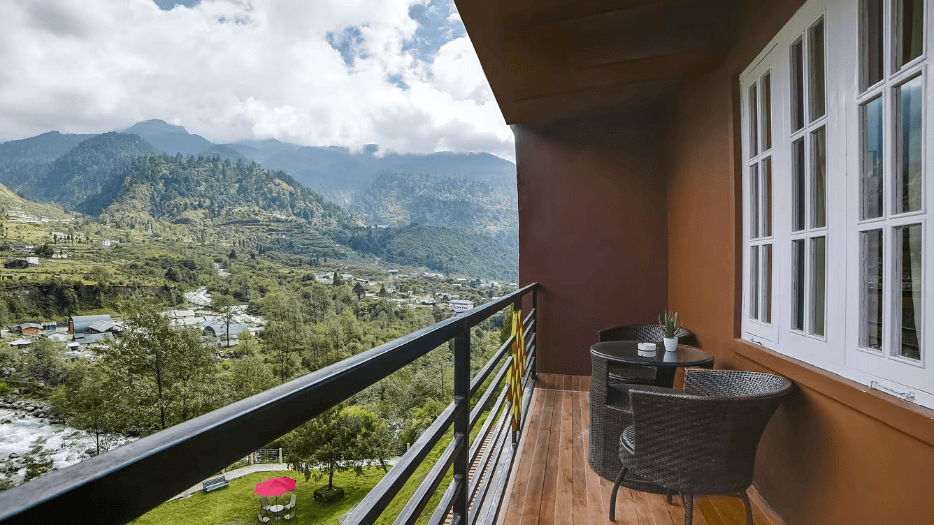 PREMIUM ROOM WITH BALCONY