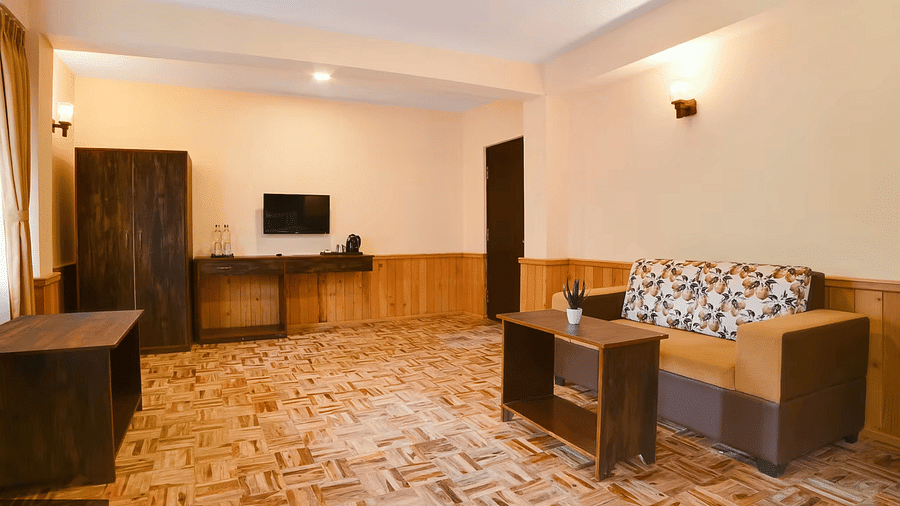 PREMIUM ROOM WITH BALCONY (3)
