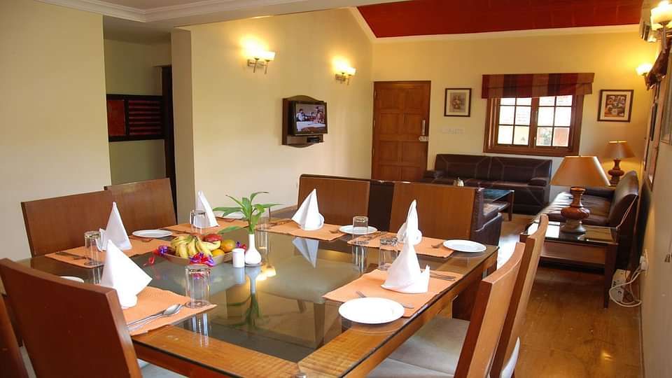 The Bungalows Light House, Goa Goa Dining area
