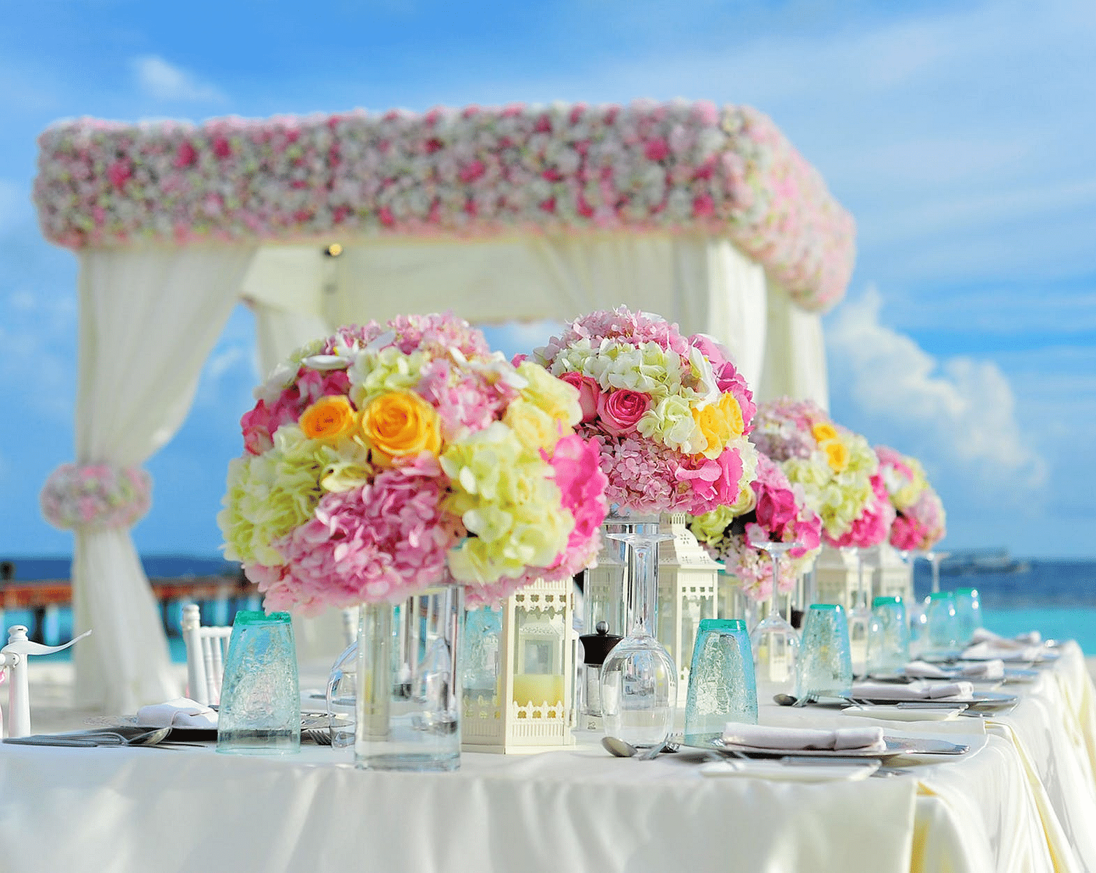 Weddings at Leisure Hotels Tabletop decorAn image featuring the outdoor event decorations in the day time