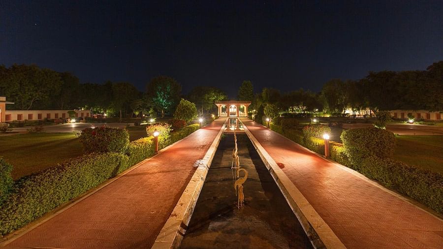 Front Lawns & Fountains - Umaid Palace Dausa