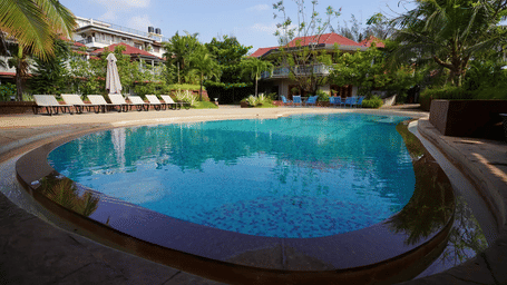 boutique hotels close to goa airport