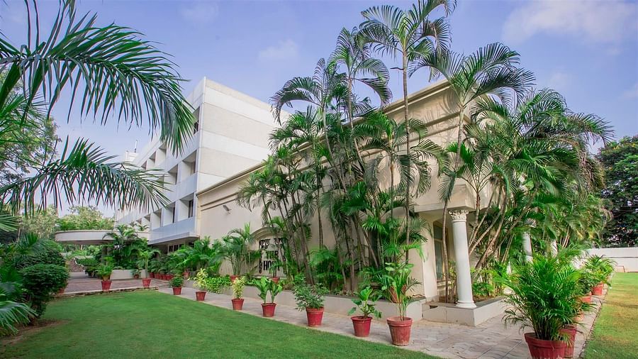 Hotel Side Entrance-3