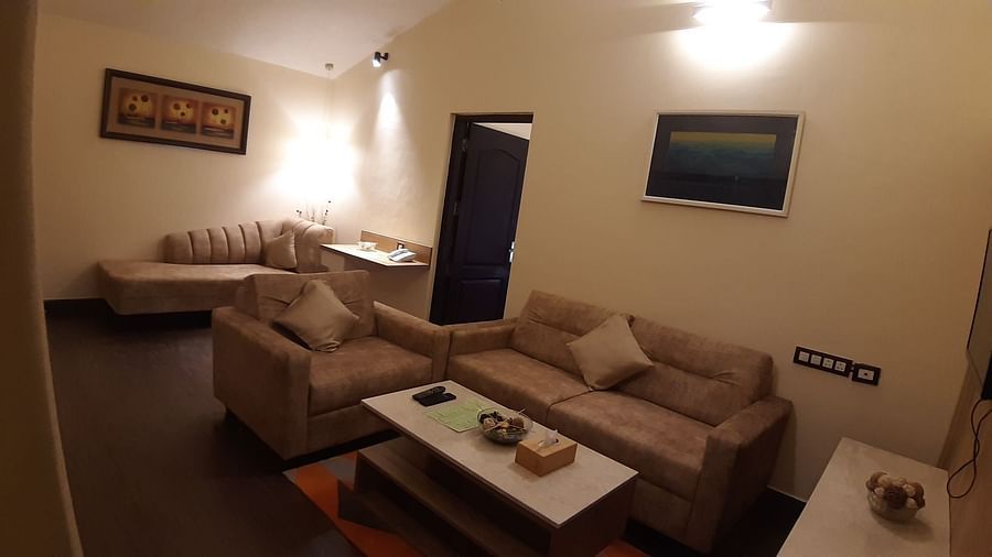 Robusta Suite living area with sofa seating
