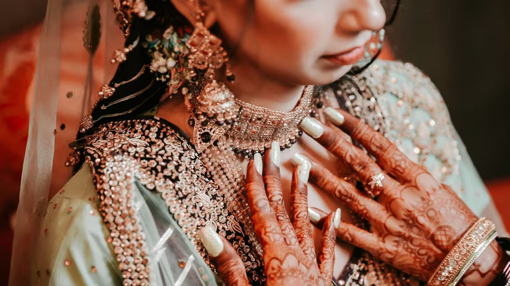 The Best places for Wedding Shopping in Mumbai, Hotel in Madh island 2