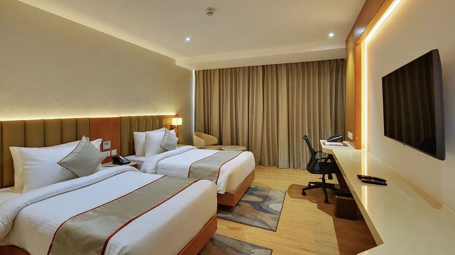 1650x928-Clarion-Room3