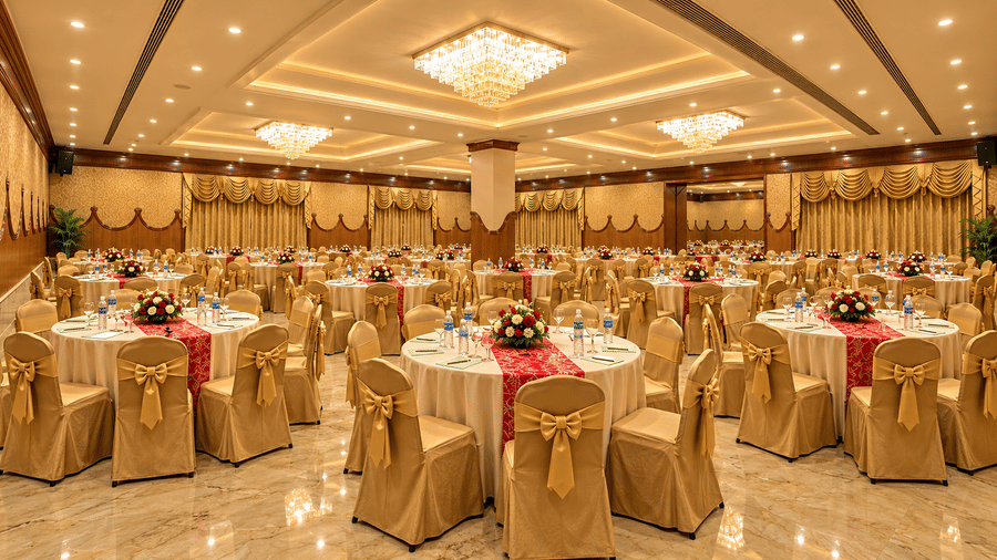 Summit Hall 1
