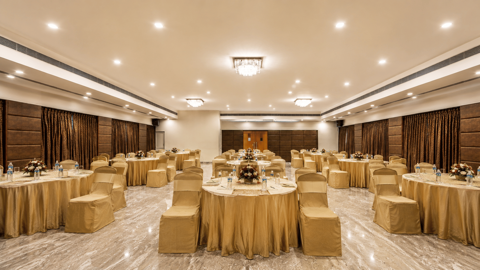 Vantage Hall 1