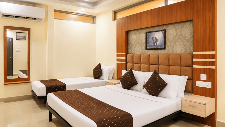 Amara Family Room 1